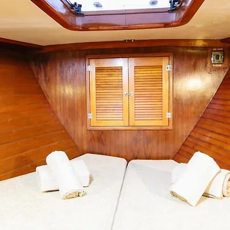 Alejandro Magno ポンタ・デルガダ