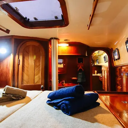 Alejandro Magno * Ponta Delgada