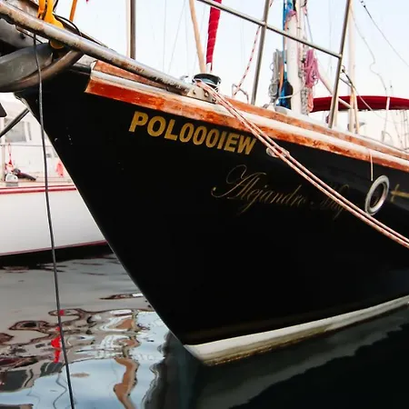 Alejandro Magno 보트호텔