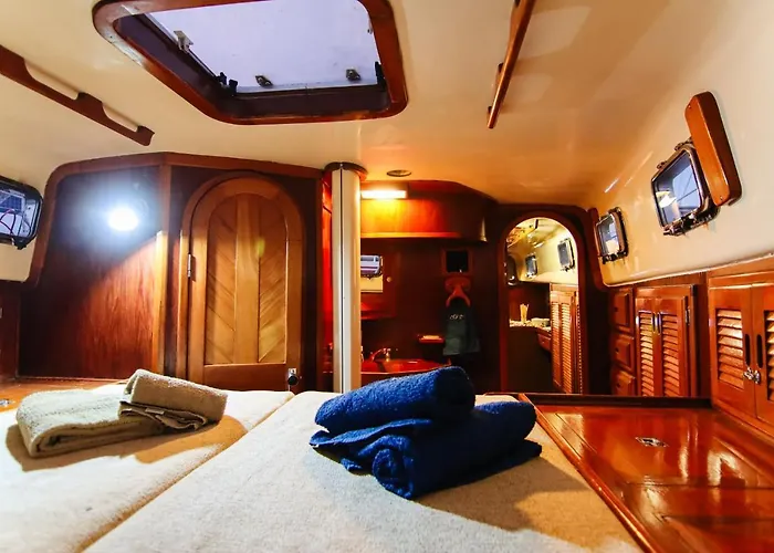 Alejandro Magno * Ponta Delgada